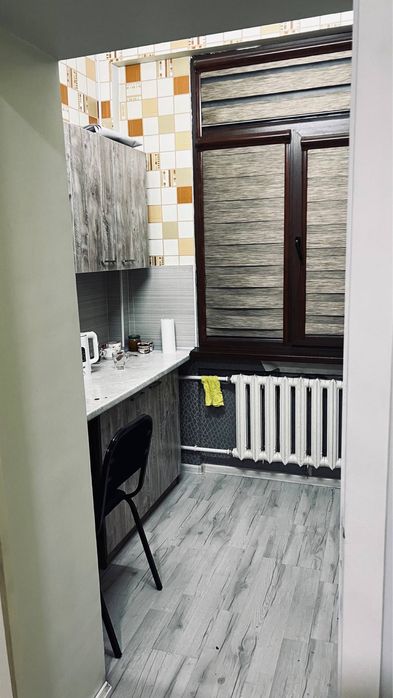 Аренда. 1 линия. 80м2 +40м2 подвал. Метро Бодомзор