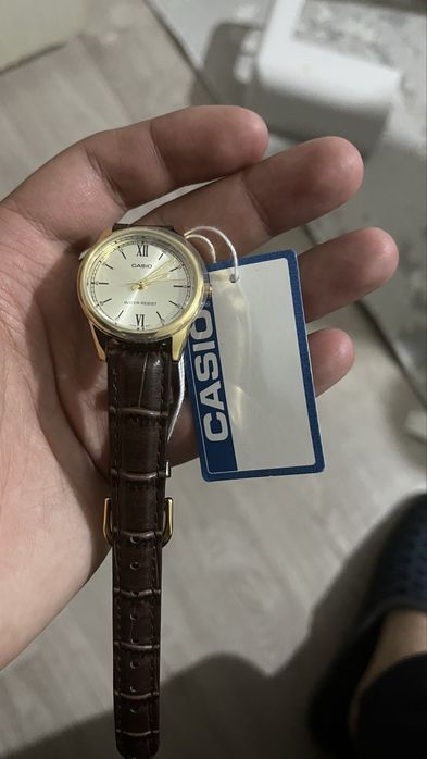 Продается женский часы Casio оригинал