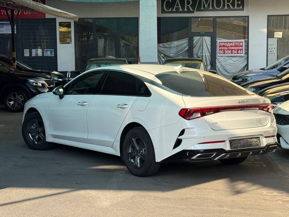 Kia k5 yil2023 kraskasi tozaa 2 litr holati allo