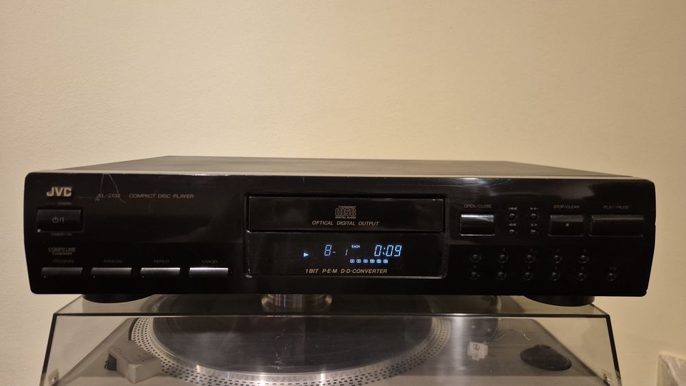 CD player JVC XL-Z132BK