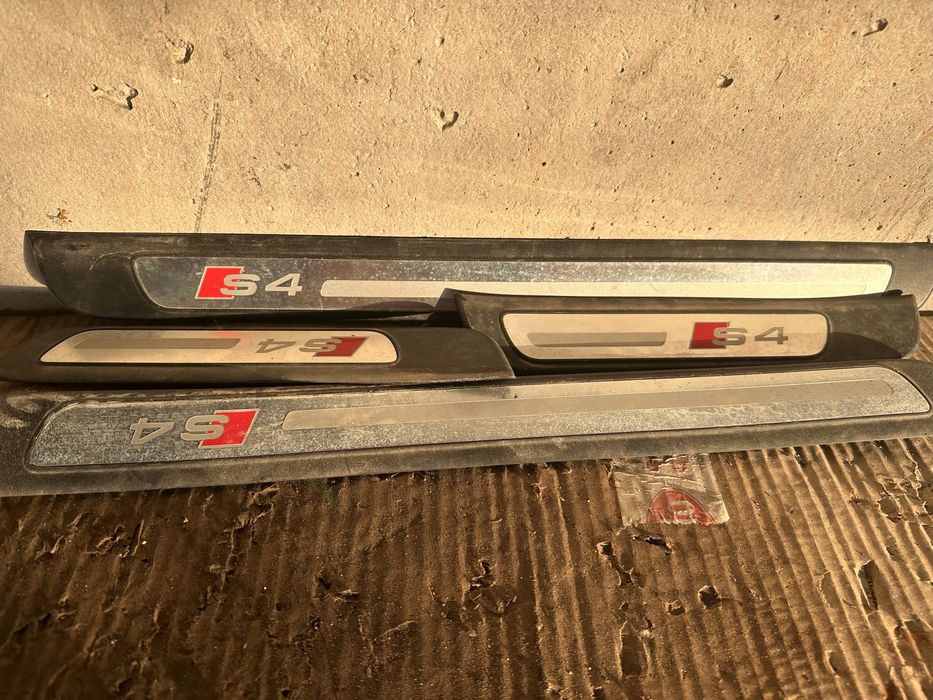 Лайстни за прагове с4 ауди а4 б8 / audi a4 s4 b8