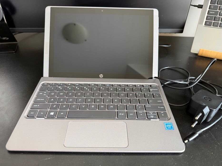 HP Pavilion X2 10-n106na с Windows 10