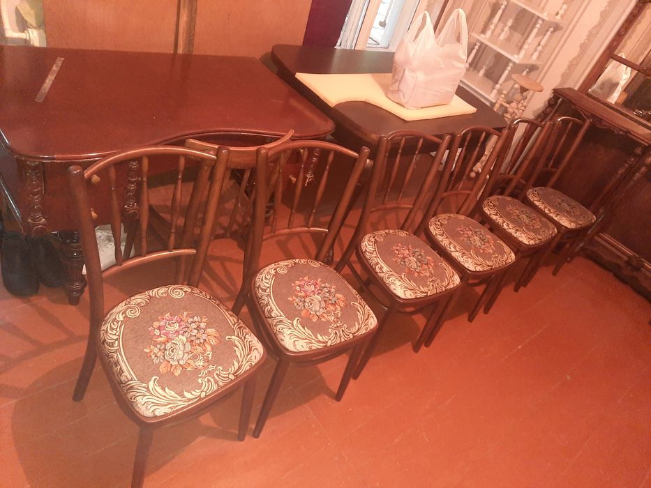 Продаются старинная    этажарка.