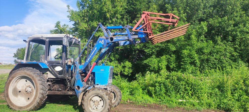 Трактор МТЗ 82..