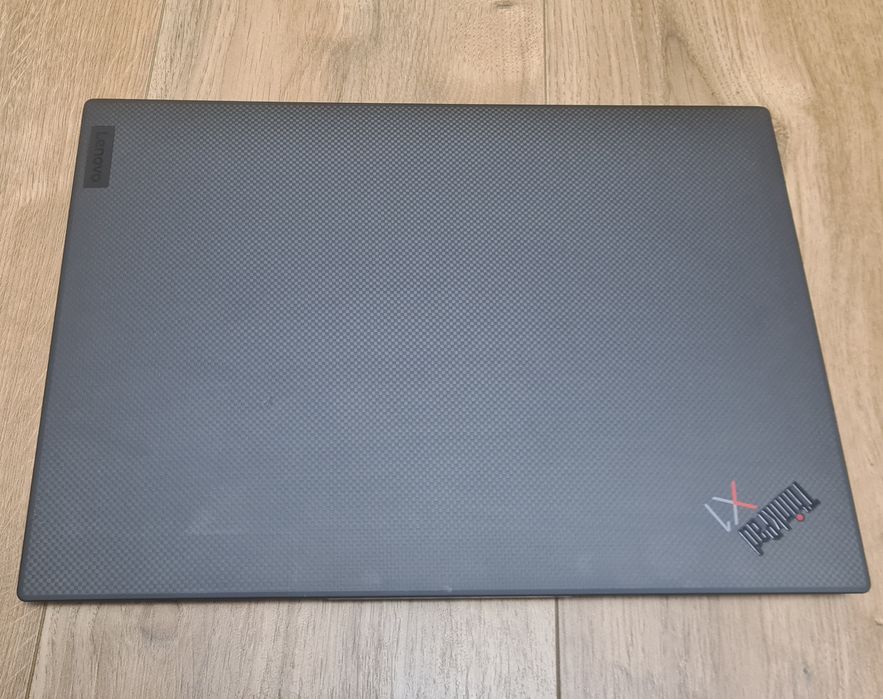Lenovo Thinkpad X1 Carbon Gen11, i7 1355u, 32 GB RAM, ssd 1 TB