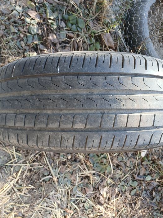 Cauciucuri de vară Pirelli.