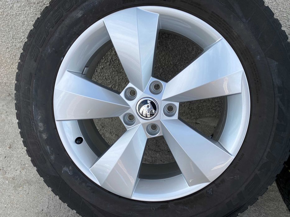 Jante originale Skoda 17 cu anvelope de iarna