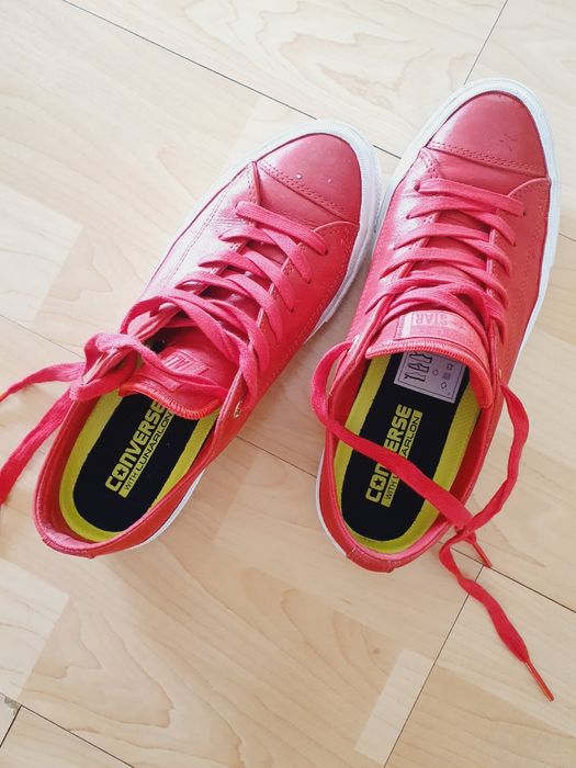 Червени Кецове Converse