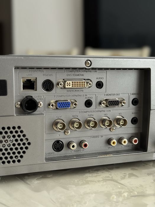 Проектор Toshiba сатылады