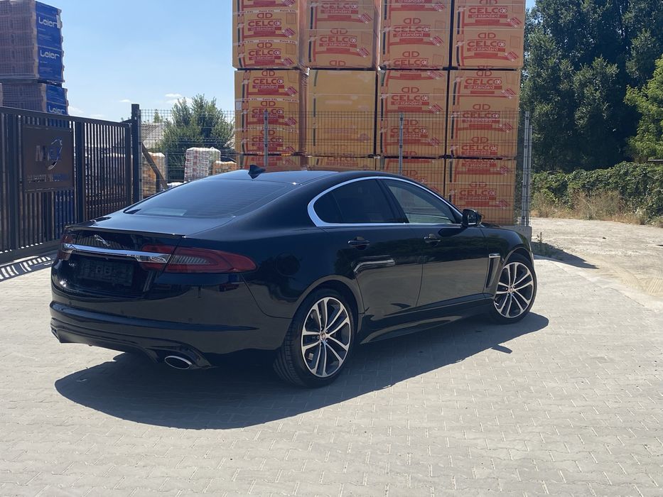 Jaguar XF S  model Luxury