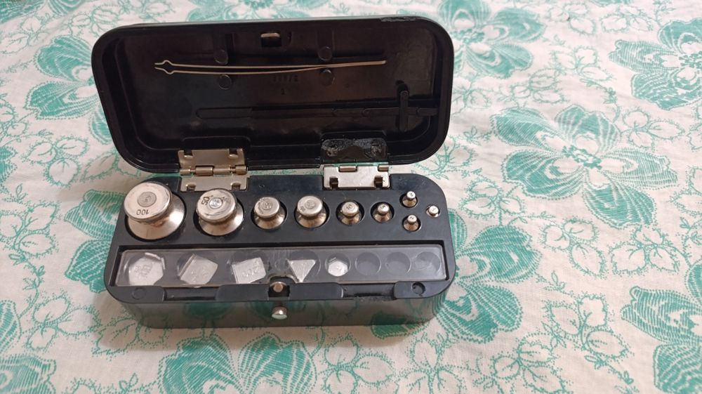 Набор для взвешивания СССР Г 4 210