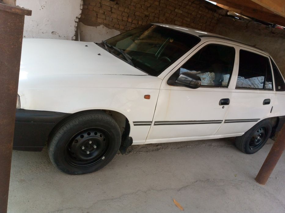 Nexia 1 1997yilgi benzinda