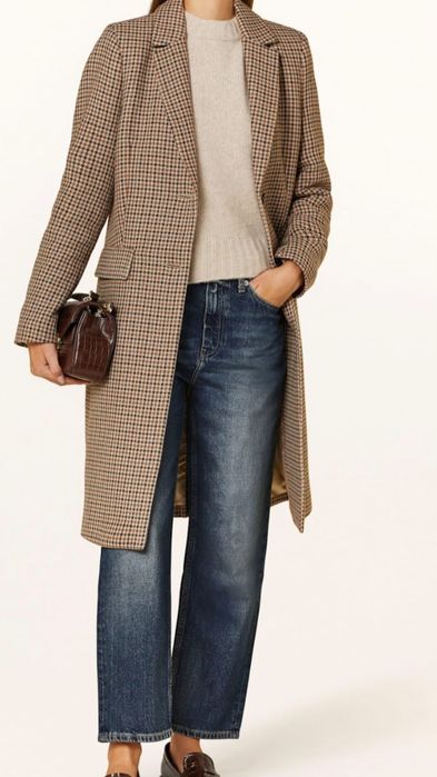 Пальто в клетку новое р 36-40