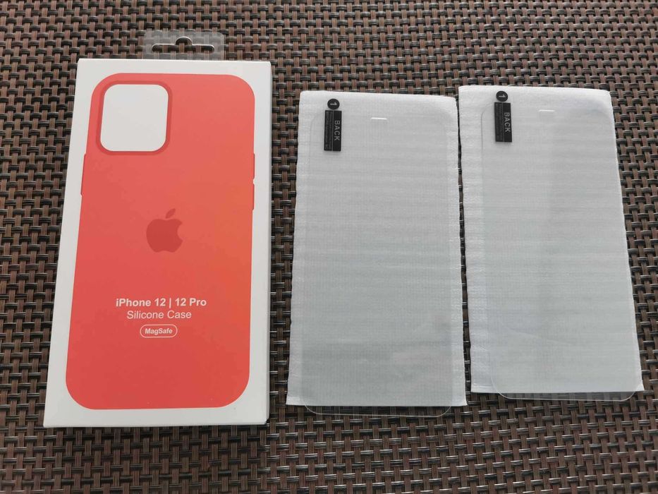 Set husa de silicon + 2 folii sticla ecran pt Iphone 12 sau 12 pro