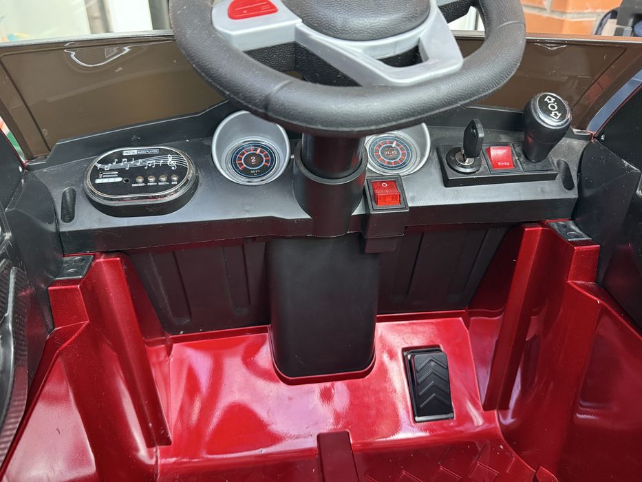 Детский электромобиль