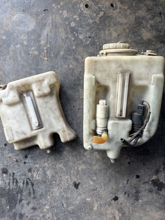 W210 Бак омывателя с моторчиками