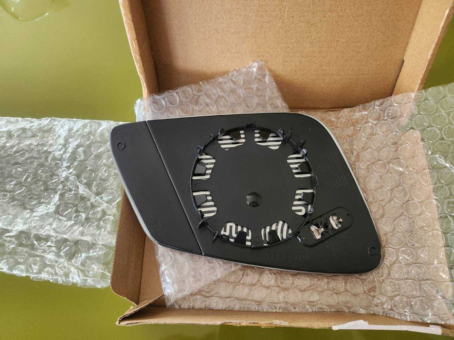 Ляво странично стъкло за огледало  на  F- серия на BMW