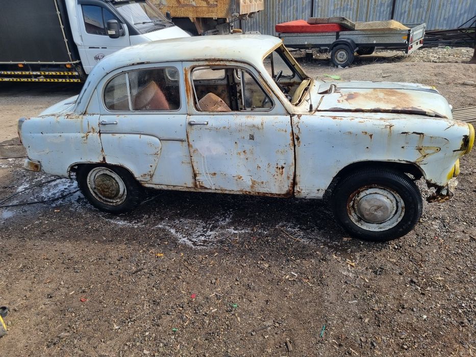 продам москвич .