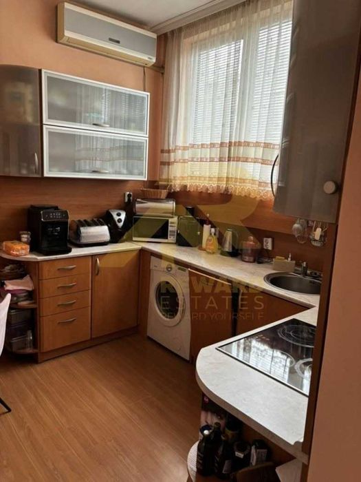 Продава се Тристаен апартамент в София, Илинден - 104 кв.м за 2058 €/кв.м - Снимка #7