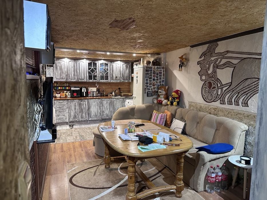 Продава се Четиристаен апартамент в Асеновград - 85 кв.м за 1236 €/кв.м - Снимка #1