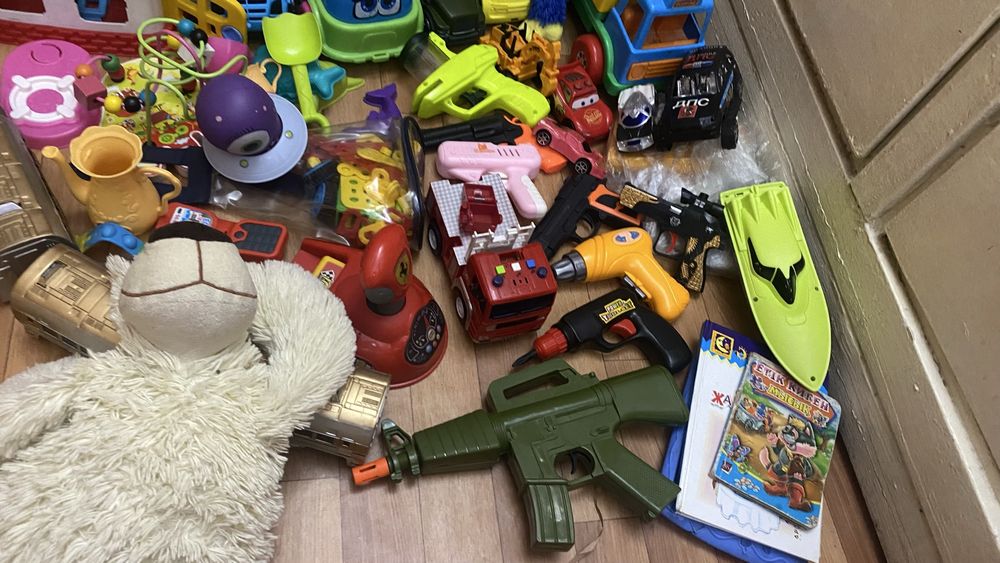 игрушки детские от года до 4 лет