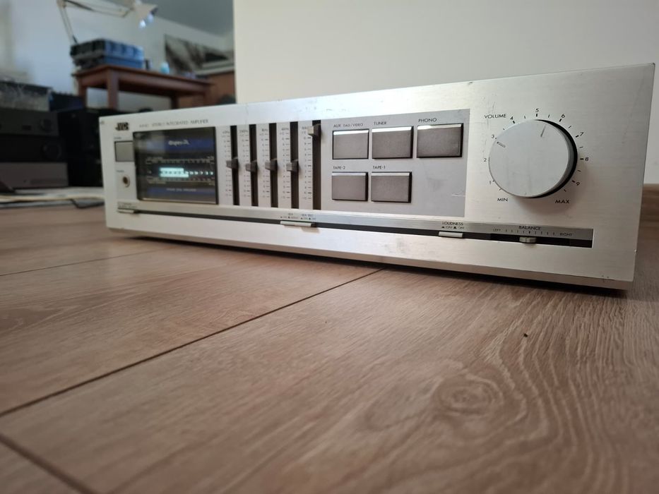 Amplificator JVC  A-X 40