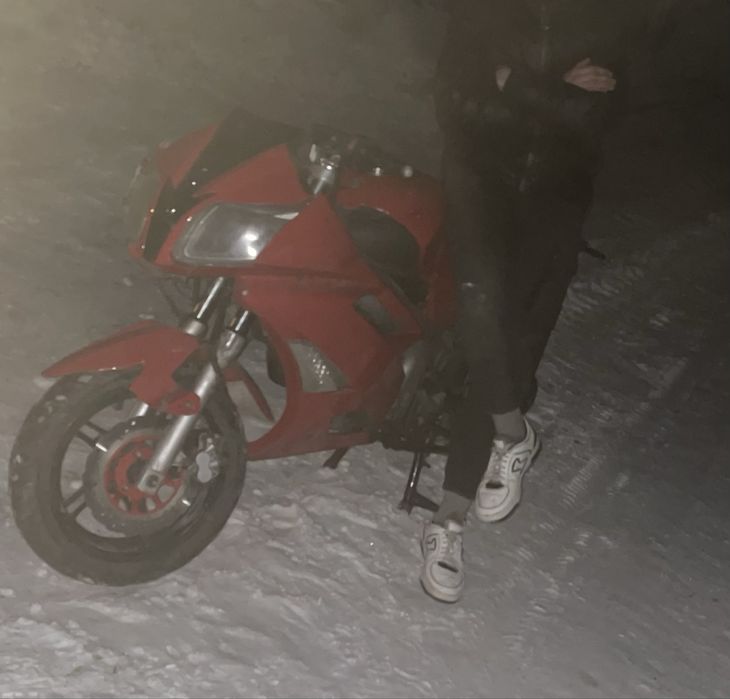 Мотоцыкл педа хронет