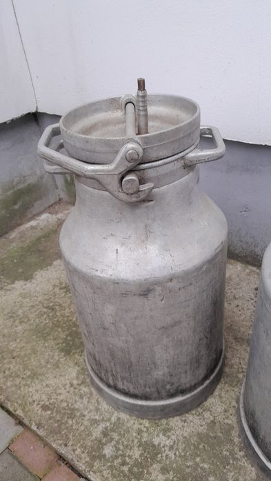 Butoi bidon din aluminiu