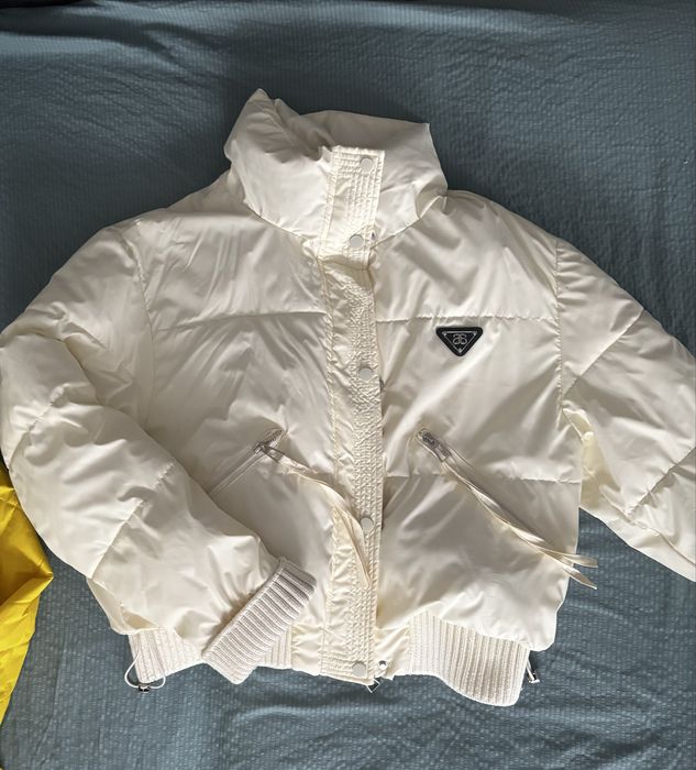 Продам женскую куртку