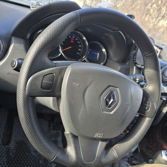 Руль в идеальном состоянии Renault Duster/Sandero