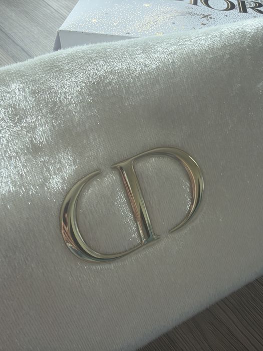 Dior - страхотна чанта/несесер