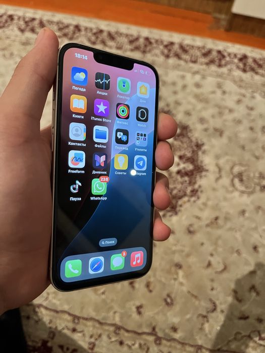 Айфон 13  в отличном состояние