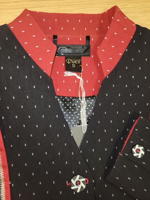 Ново сако Lucy Луци