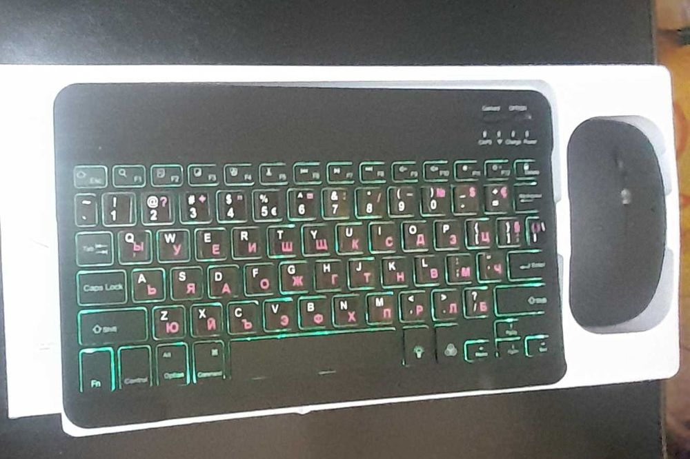 Безжични блутут Клавиатура и Мишка