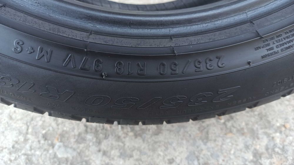 Гуми PIRELLI 235/50/18 всесезонни 2бр.