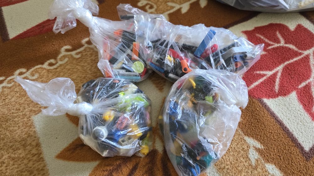 Продаю много оригинального LEGO