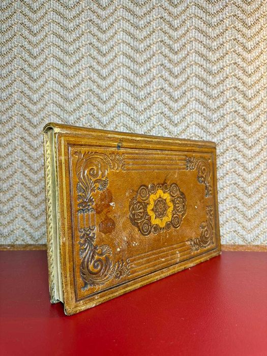 L’Imitation de la très Sainte Vierge, 1840, Paris, integrală în piele