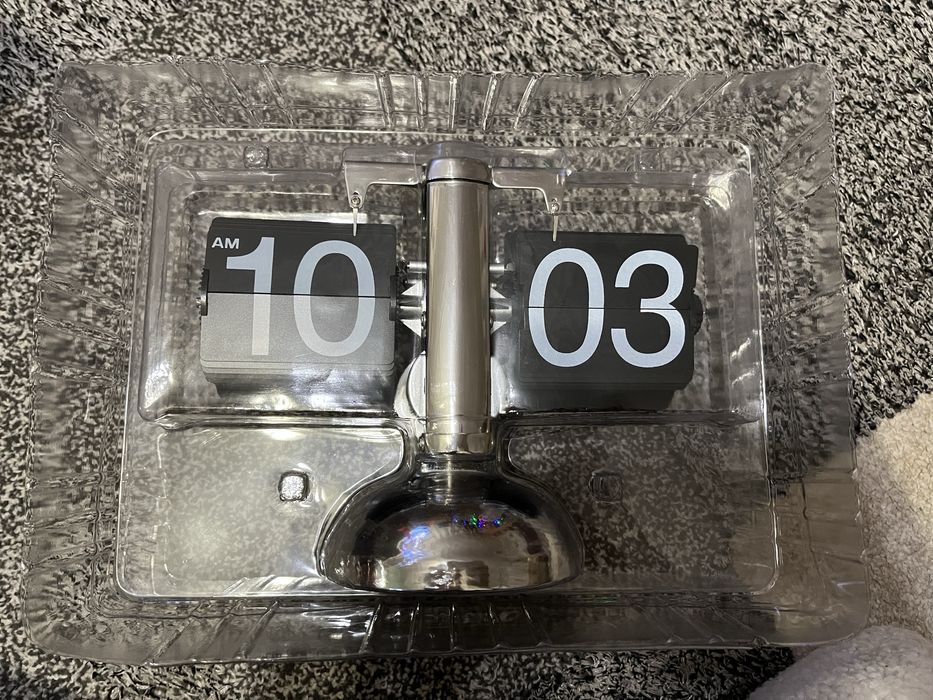 Настольные часы