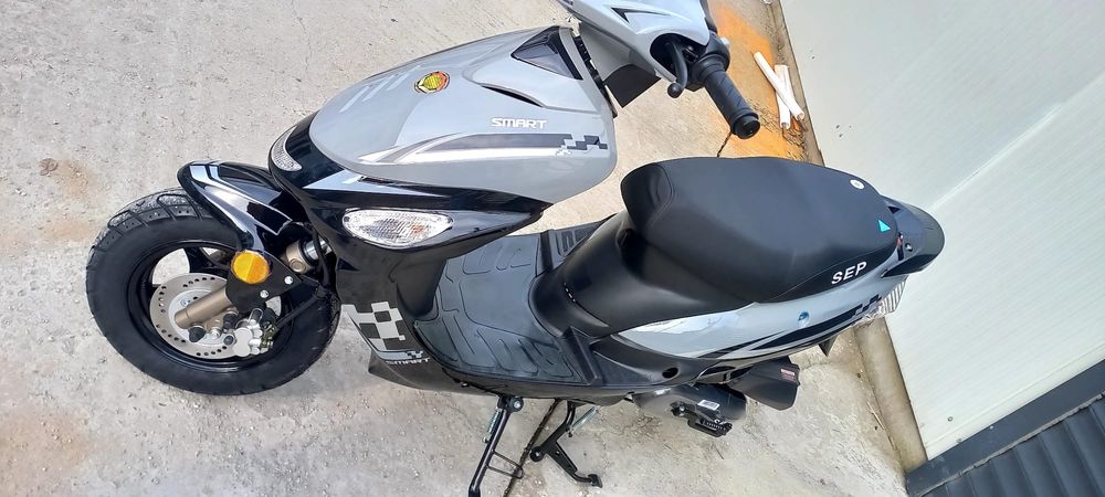 Scuter benzina fara permis