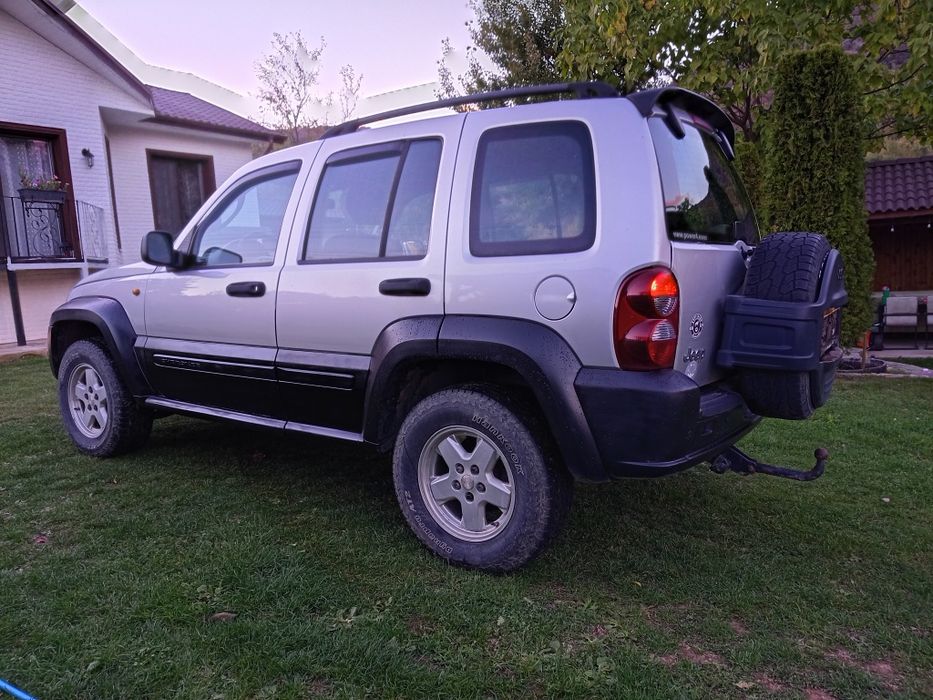 Jeep Cherokee 2.8 diesel automat 4x4 reductor an 2006