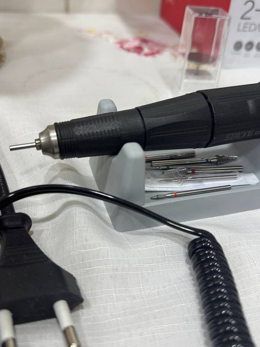 Машинка для маникюра