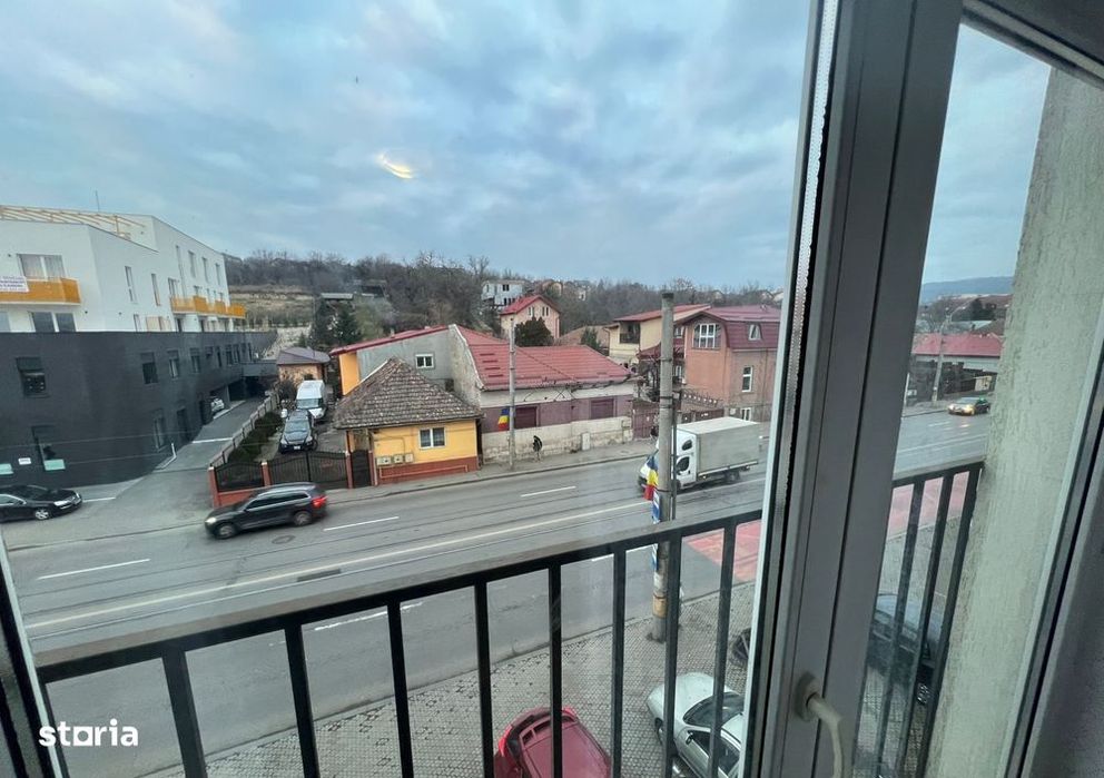 Garsoniera 30mp, balcon, etaj intermediar, finisat mediu, Iris