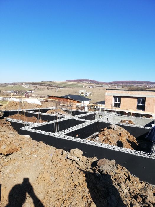 Construcție / Execuție CASE  la Roșu