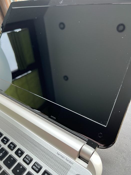 Лаптоп Toshiba Satellite E45
