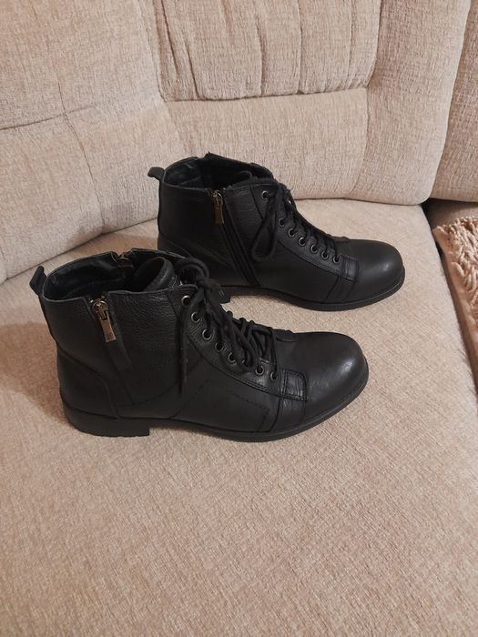 Мужские ботинки кожа демисезон.