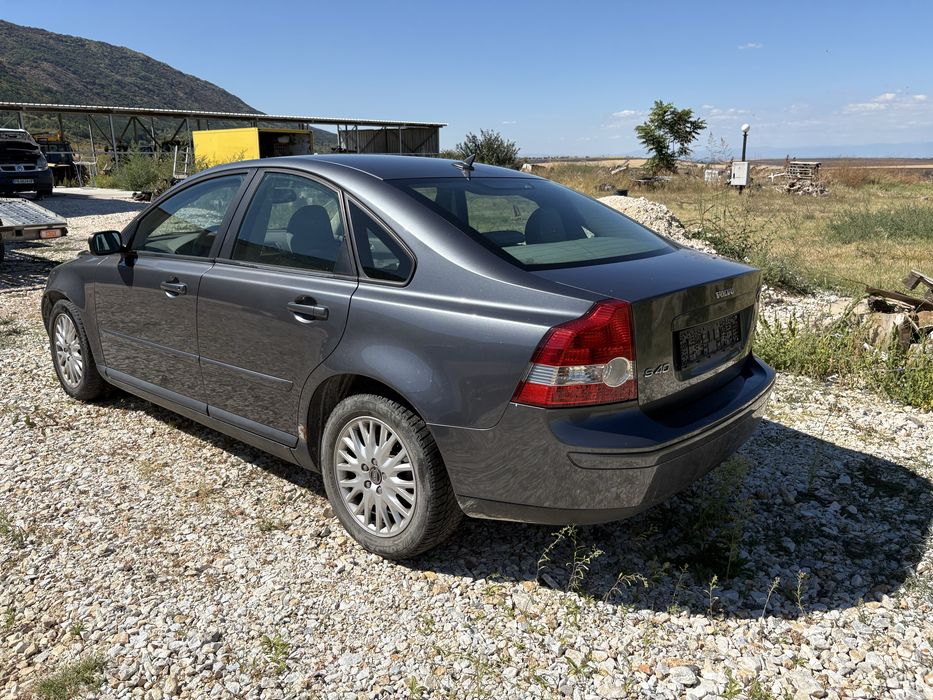 Volvo S40 на части