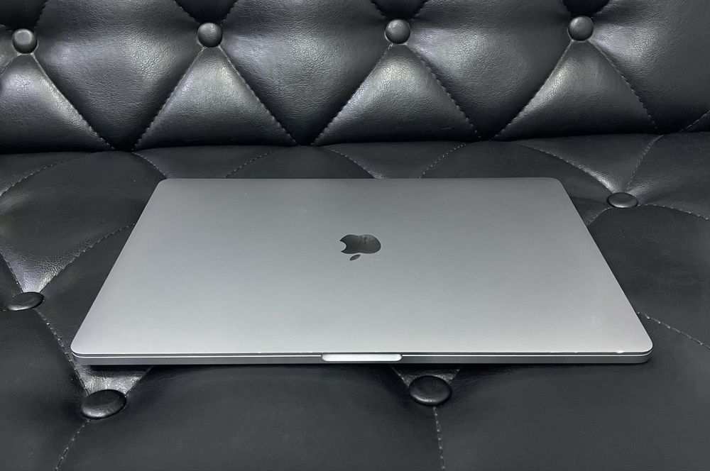 Apple MacBook Pro 2019  i7  16GB/512GB  в хорошем состоянии