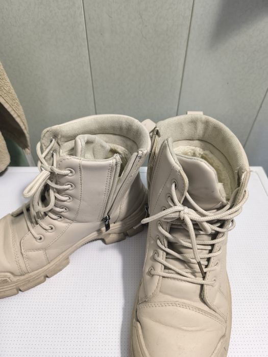 Ботинки утепленные