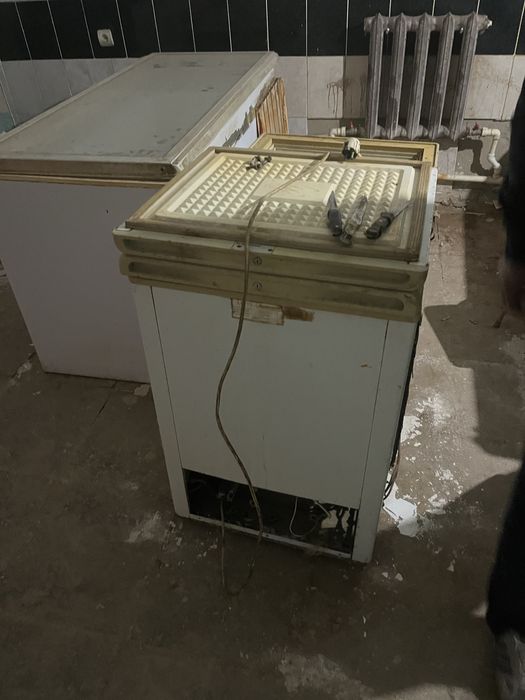 Продам 4 морозильника все работает
