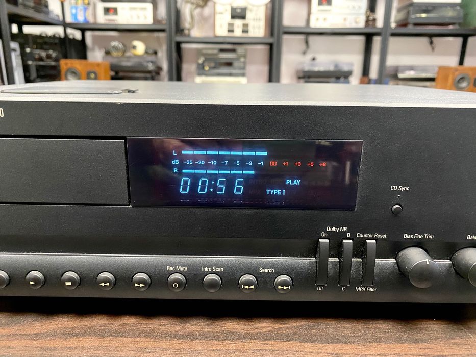 Сериозен дек Harman Kardon